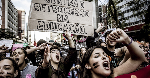 Primavera secundarista leva 5 mil manifestantes às ruas de Curitiba/Leandro Taques/Jornalistas Livres/