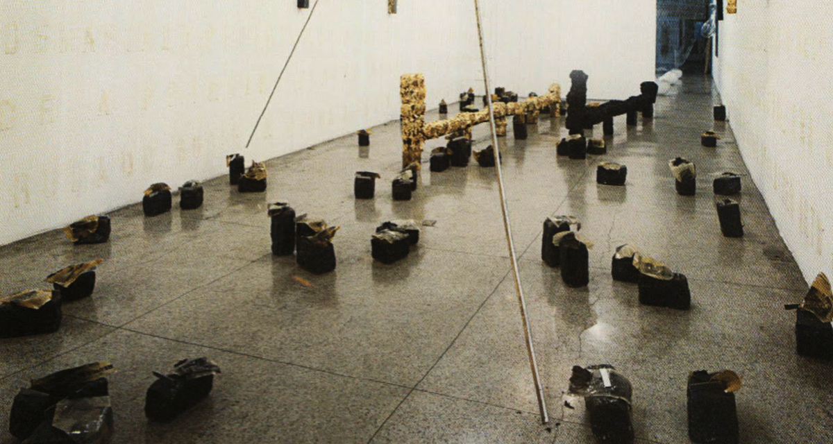 111, Nuno Ramos, 1992. Instalação feita um mês depois do massacre no Carandiru (Divulgação)
