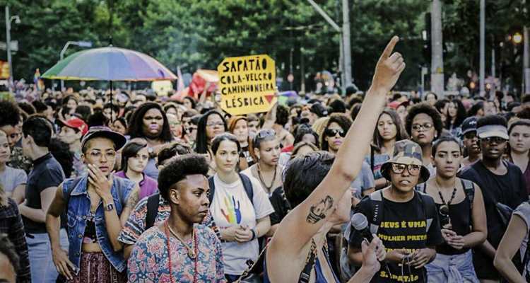 Mulheres relatam casos de assédio e violência durante Parada LGBT