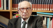 O antropólogo Claude Lévis-Strauss em seu escritório no Collège de France (Foto: Divulgação/Collège de France)