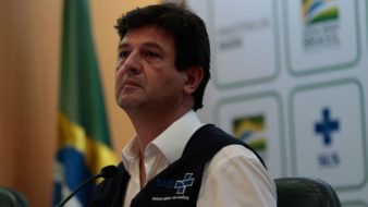 ministro da Saúde Luiz Henrique Mandetta fala à imprensa